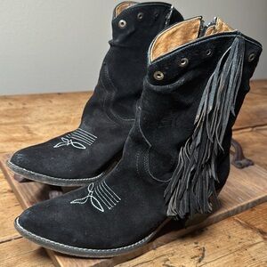 Black Suede Circle G Fringe